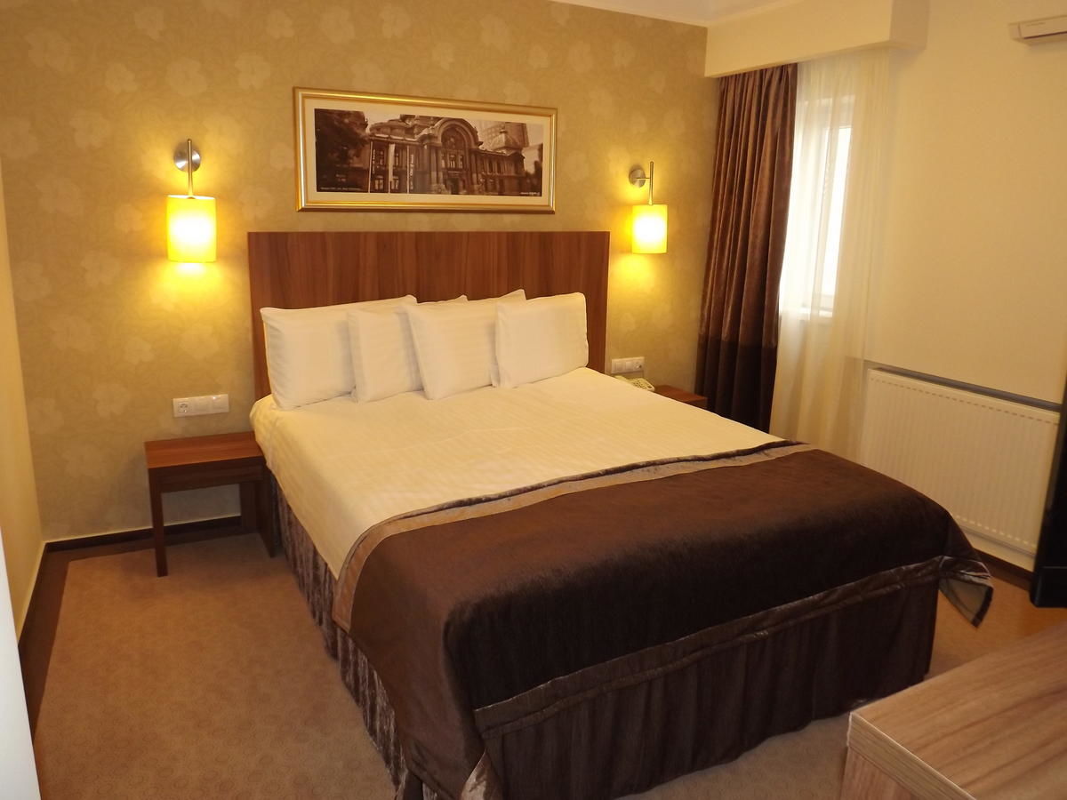 Отель Hotel Ambasador Бухарест-25