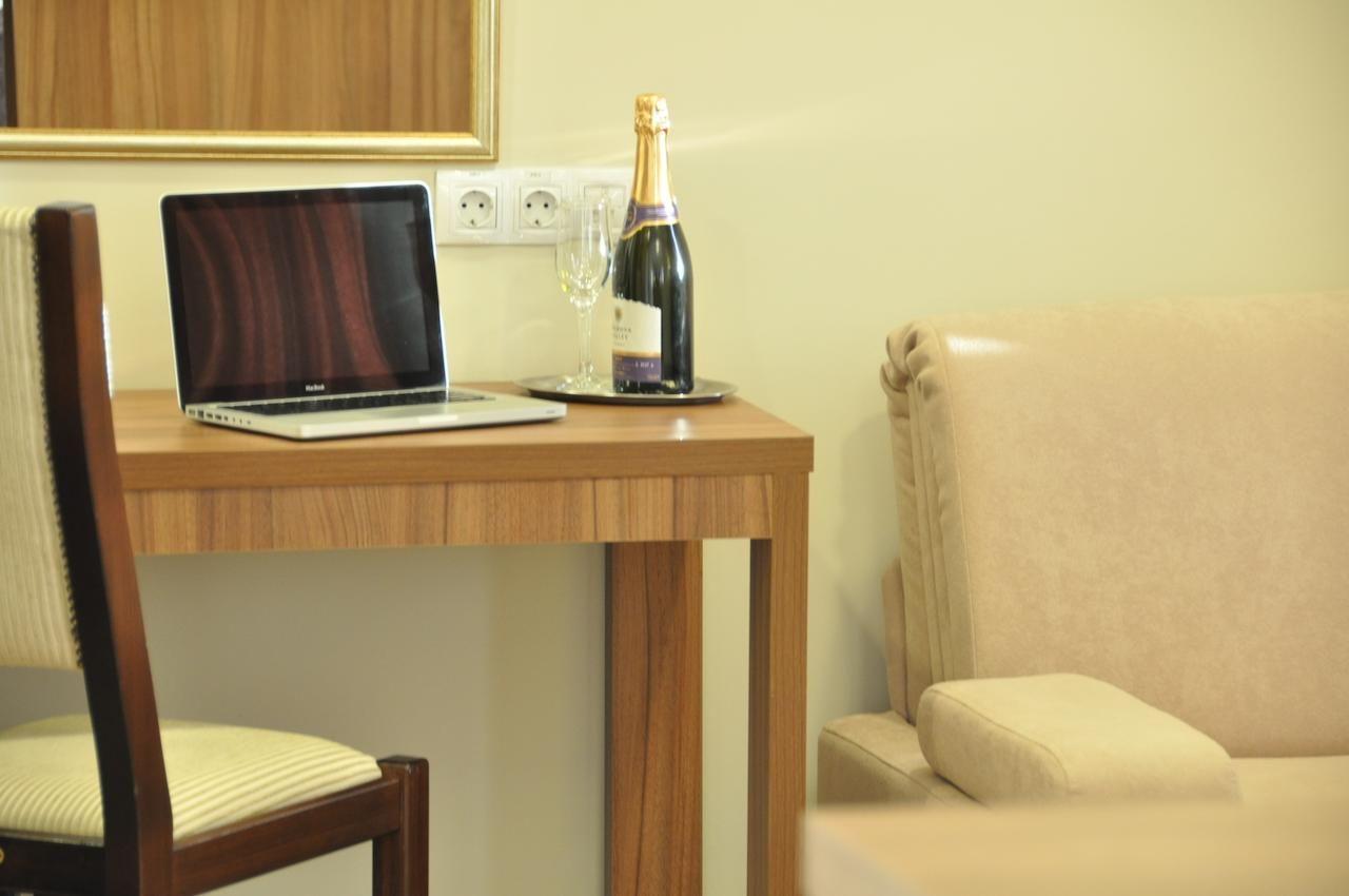 Отель Hotel Ambasador Бухарест-39