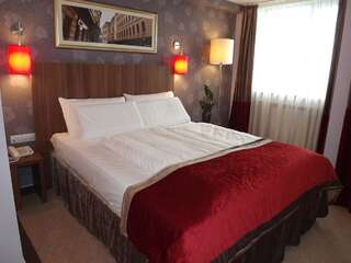 Отель Hotel Ambasador Бухарест Полулюкс-1