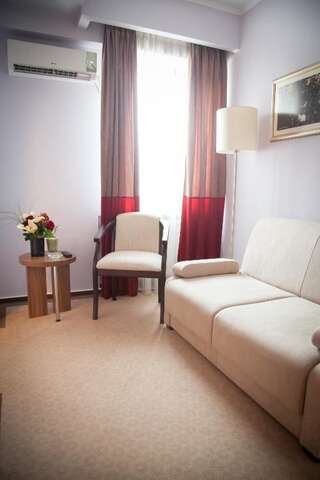 Отель Hotel Ambasador Бухарест Полулюкс-7