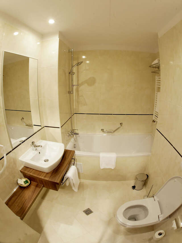 Отель Hotel Ambasador Бухарест-25