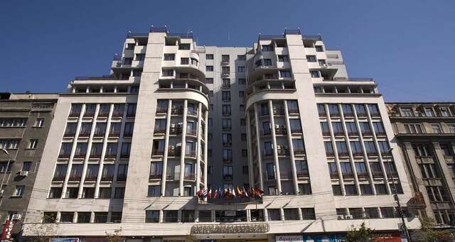Отель Hotel Ambasador Бухарест-9